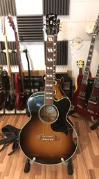 Gibson J-185 EC